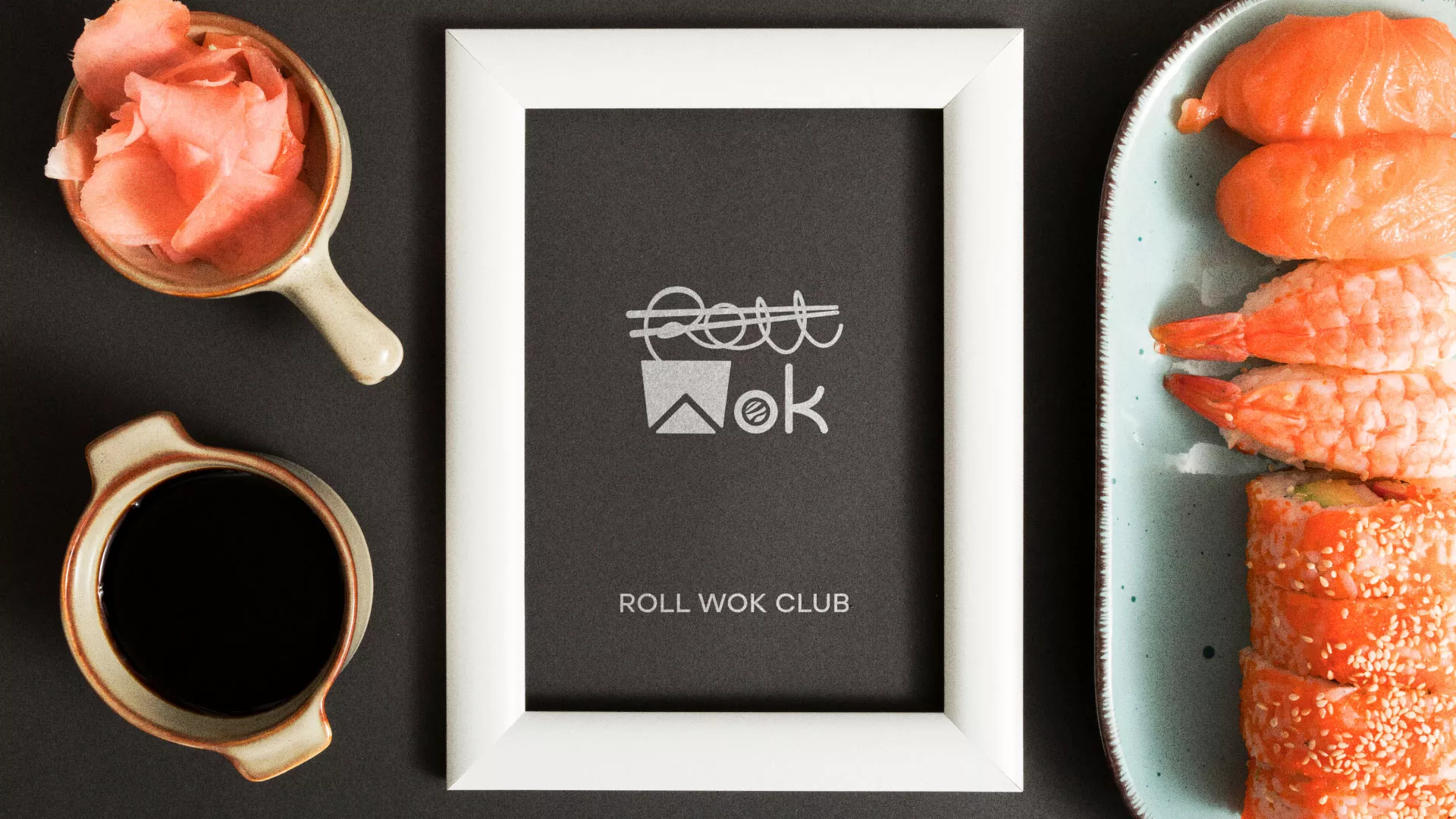 Разработка логотипа суши-бара «Roll Wok Club» в Жукове